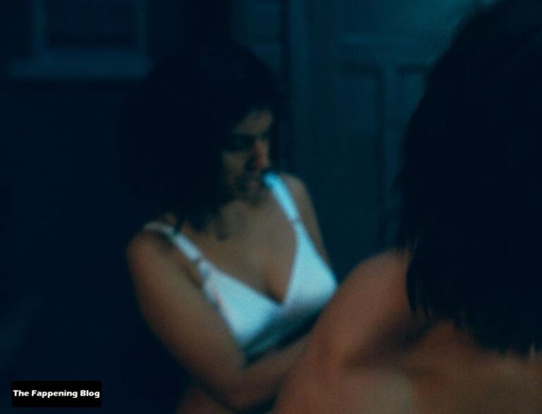 Ritu Arya Nude Sexy Topless Photos