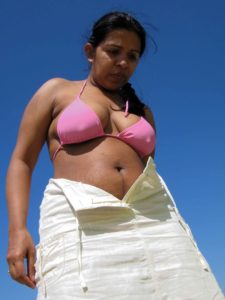 Indian Bhabhi Nude Photo In Pink Bikini