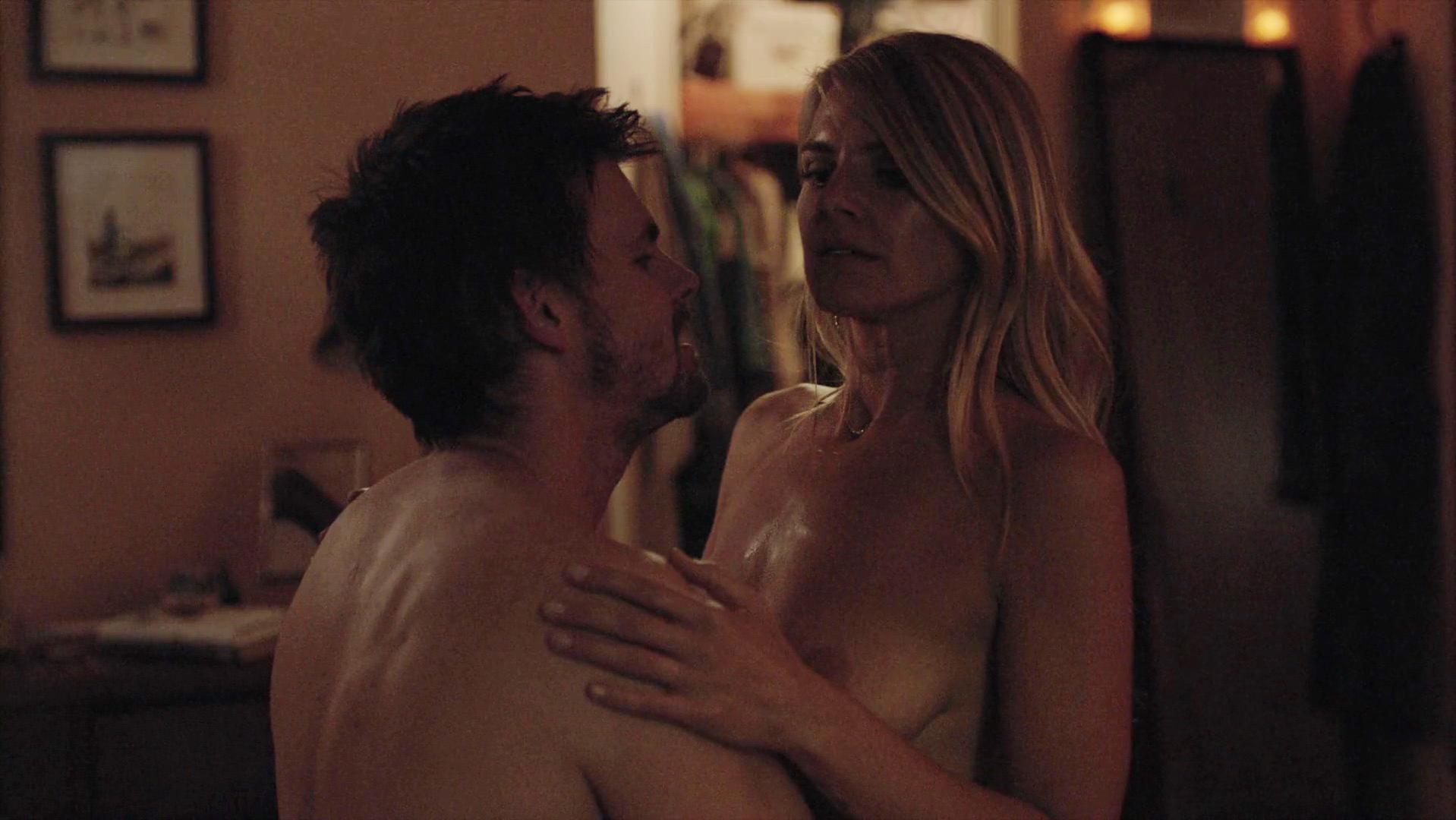 Eliza coupe topless